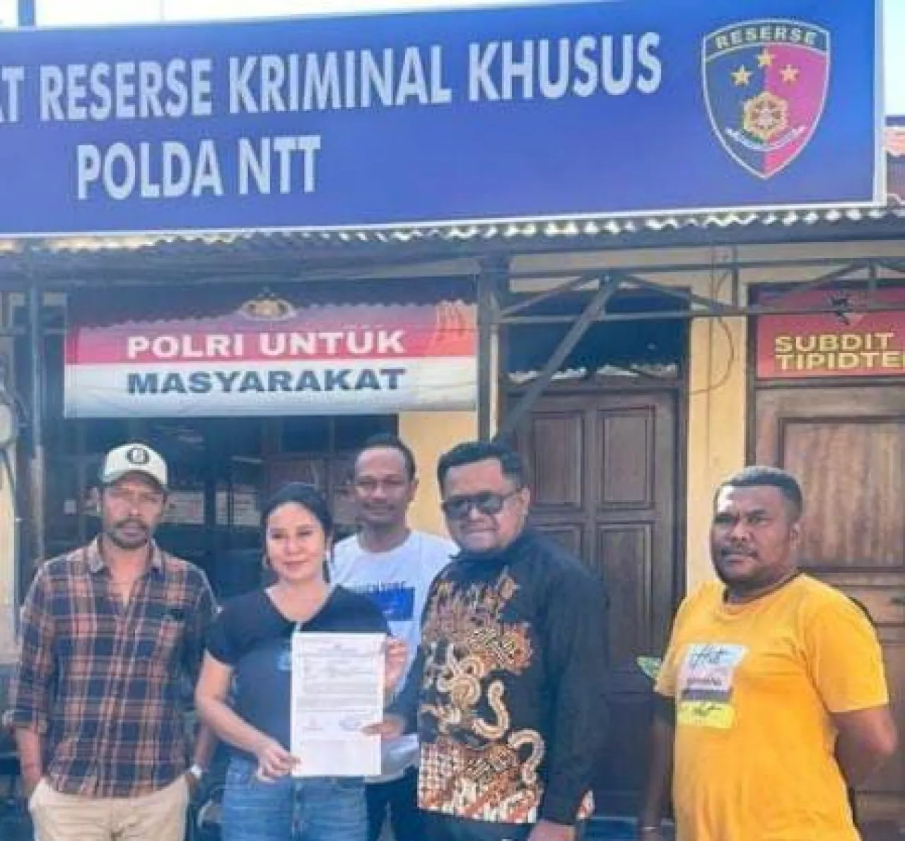 Simak Pernyataan Menohok Pengacara Muda Andri Boling, Saat Dampingi Ansy Daud di Polda NTT 