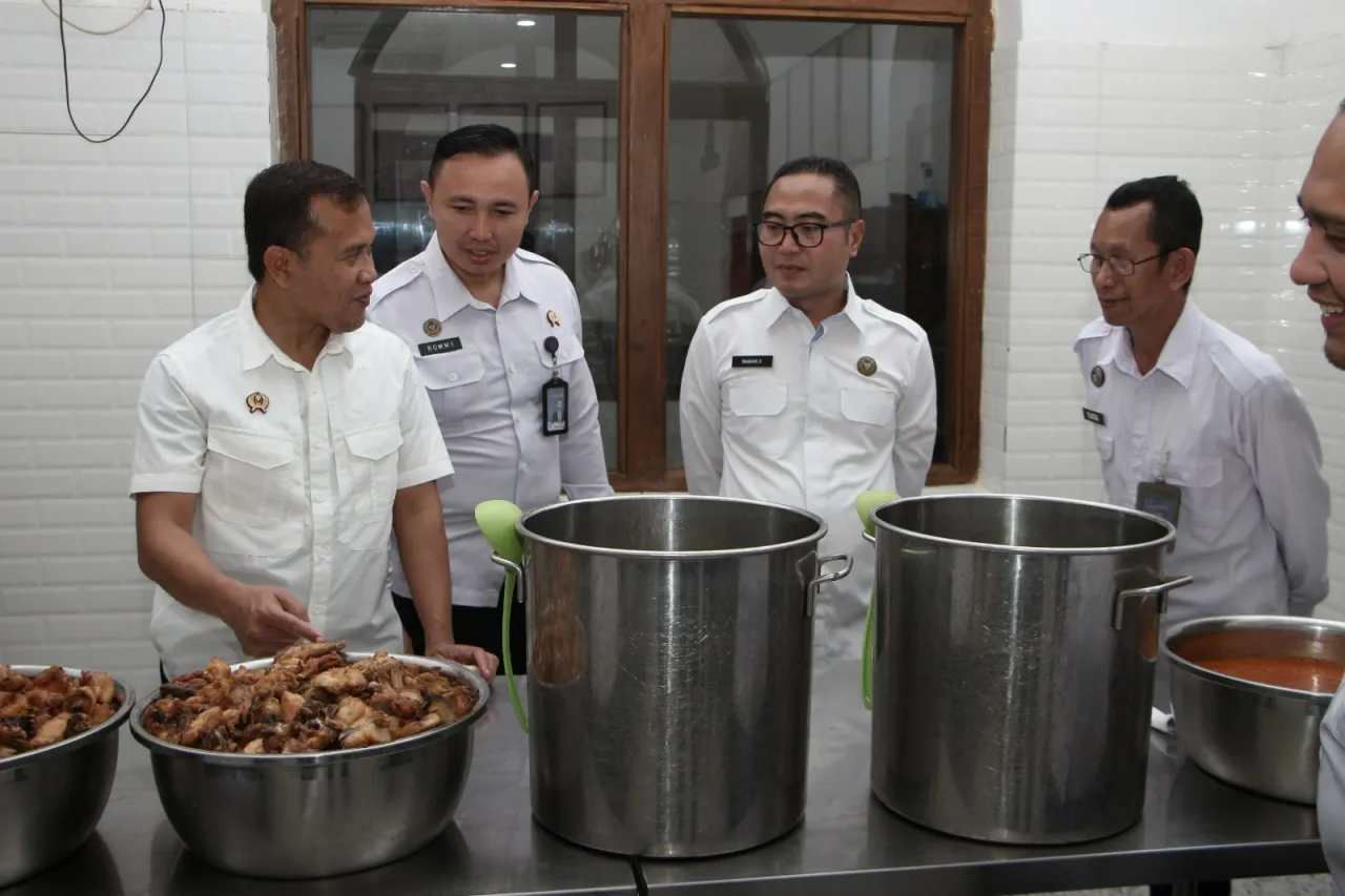 Perkuat Sinergi dan Berbagi Inovasi, Lapas Kelas I Madiun Terima Kunjungan Studi Tiru dari Lapas Kelas I Cirebon