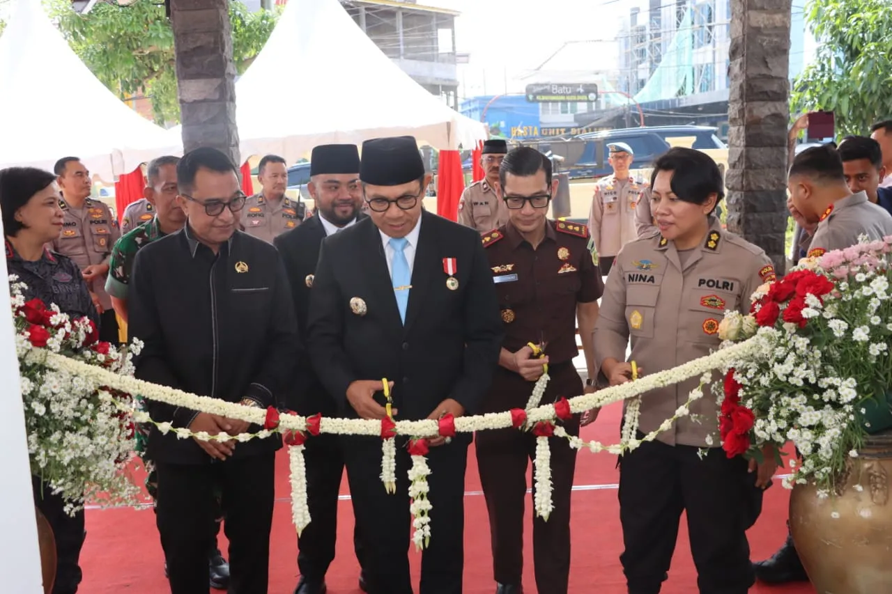 Launching SPKT Prototype Polres Batu Wujudkan Pelayanan Humanis Cepat dan Modern