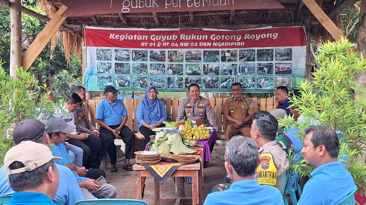 Perkuat Silaturahmi, Polres Nganjuk Bersama Forkopimcam Wilangan Gelar Kamtibmas di Desa Ngadipiro
