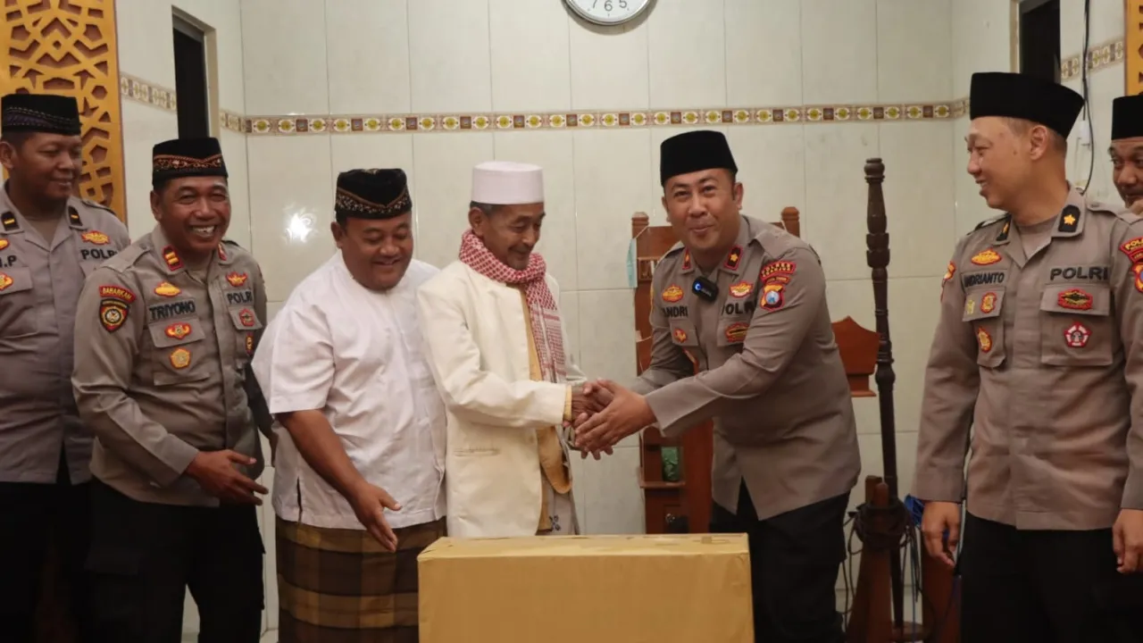 Safari Subuh di Loceret, Kapolres Nganjuk Ajak Warga Perkuat Iman dan Waspadai Hoaks