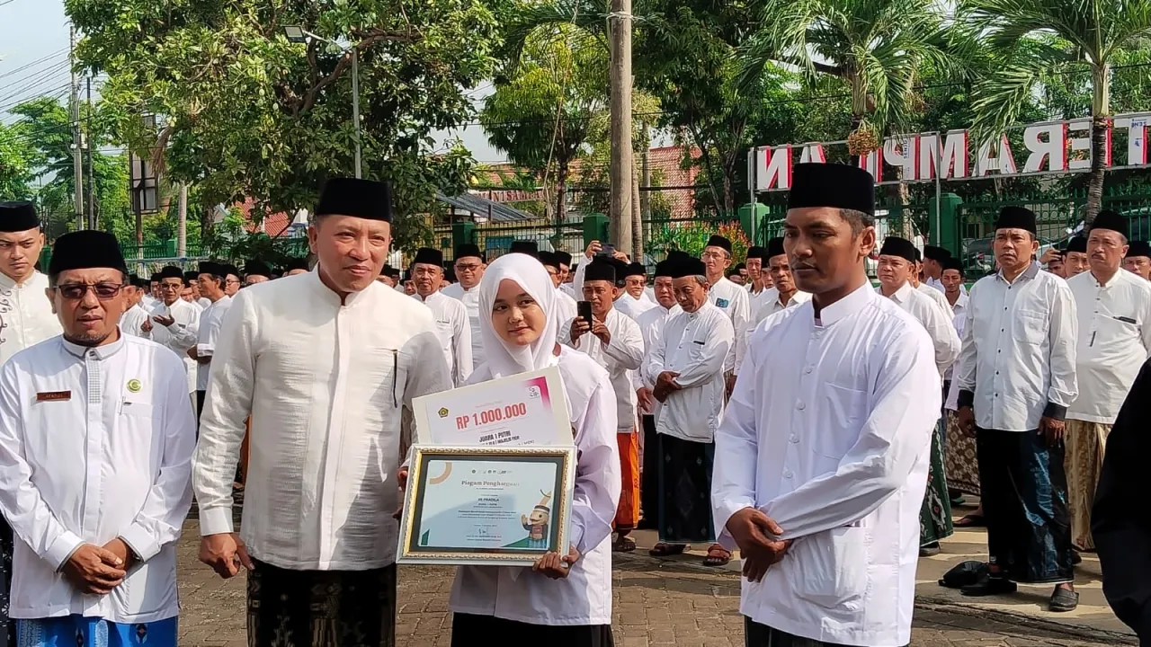 Hari Santri 2025, Bupati Sampang Tekankan Peran Global Santri di Daerah Pemilik 382 Lebih Pesantren