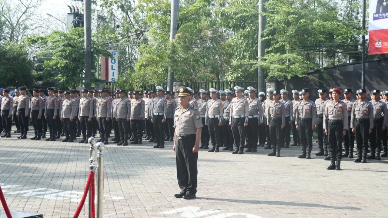 Kasihumas Polres Nganjuk Terima Kenaikan Pangkat Pengabdian Jadi Kompol
