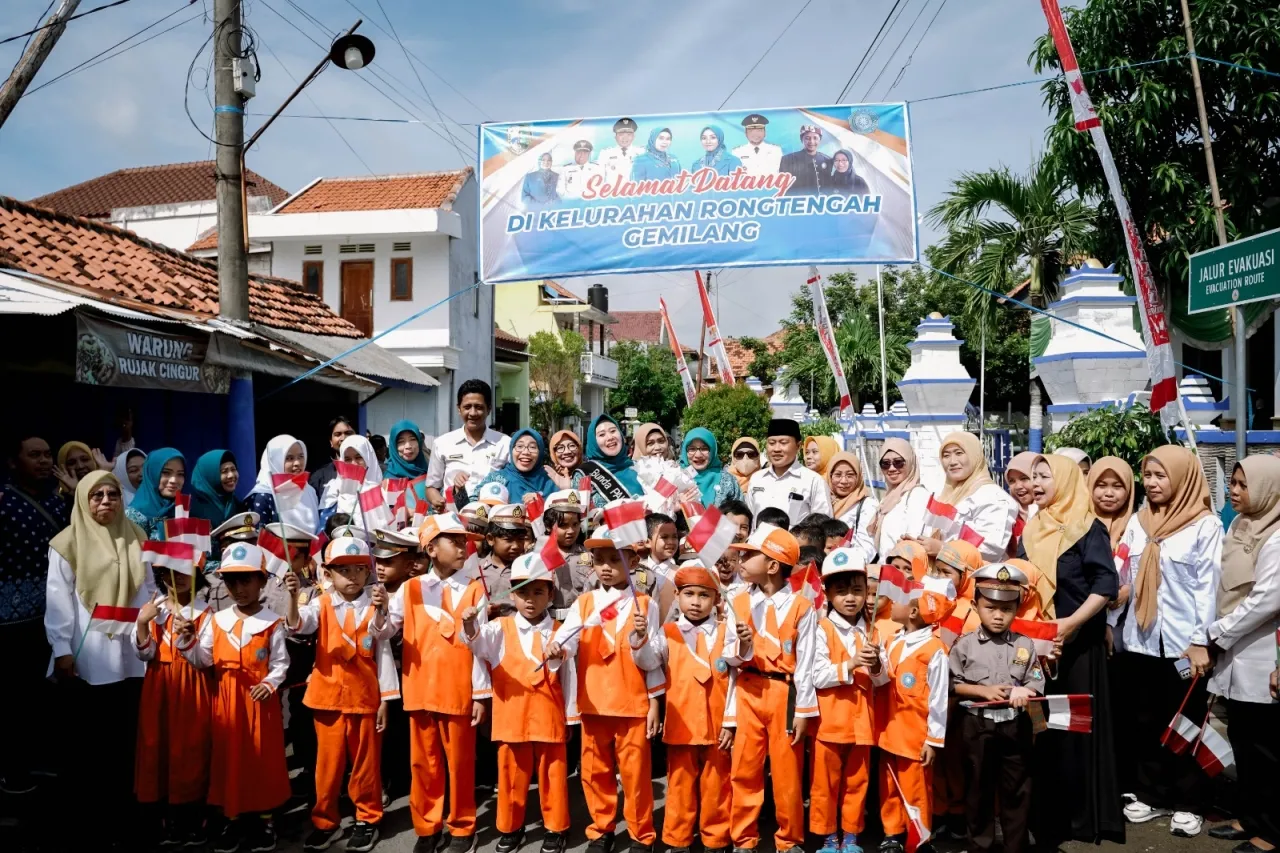 Selviana Slamet Junaidi Evaluasi Pelaksanaan 10 Program Pokok PKK di Kelurahan Rongtengah, Dorong Inovasi Kader