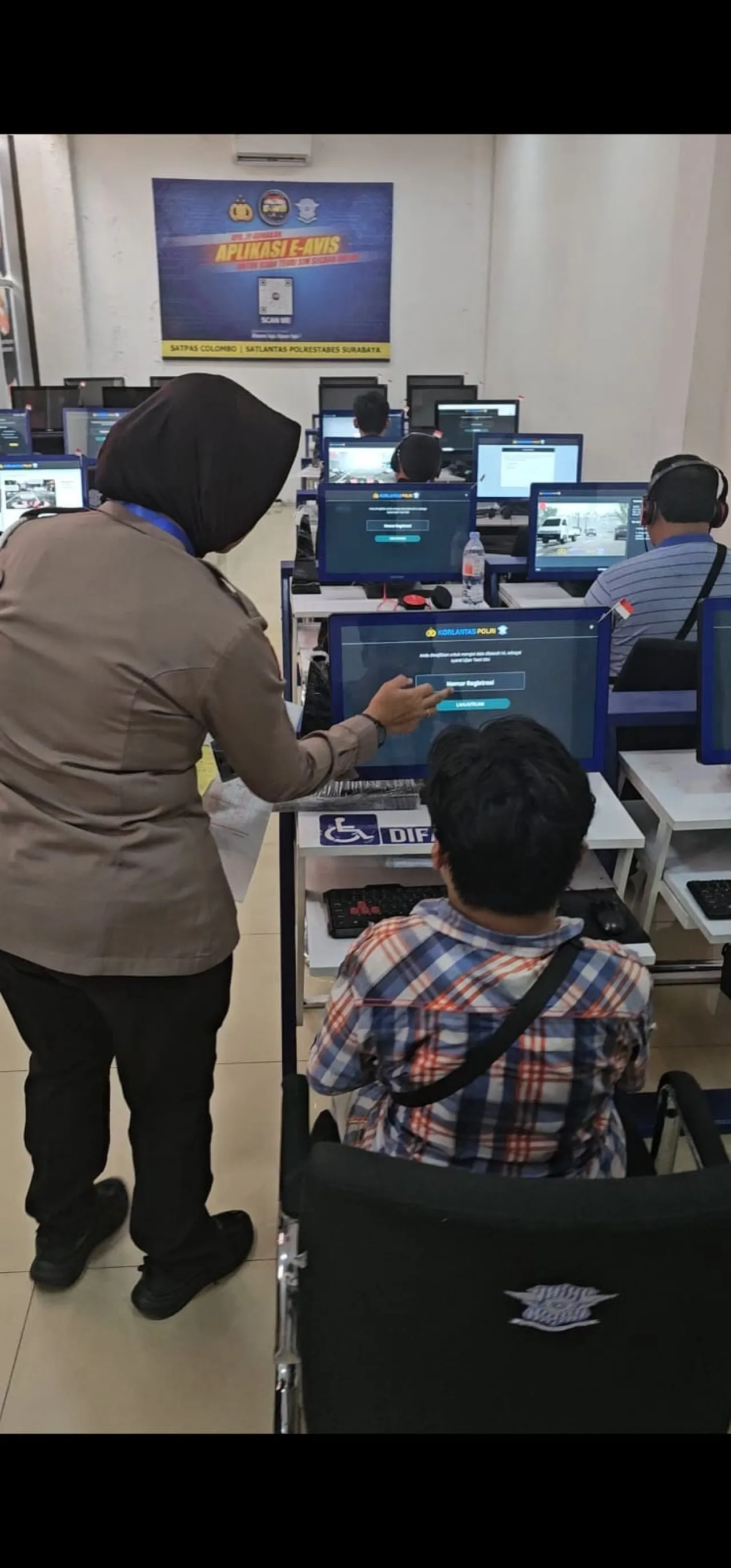 Iptu Hariyo : Benar Ada Pemohon SIM D, Lolos Uji Teori - Uji Praktek, dan Sudah Siap Cetak Card SIM