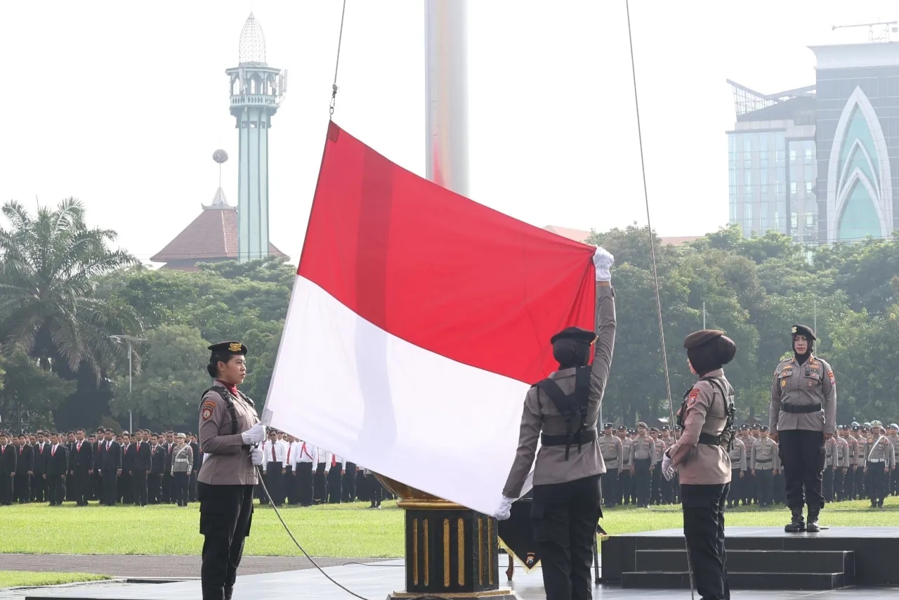 Polda Jatim Peringati Hari Ibu Tekankan Peran Strategis Perempuan Menuju Indonesia Emas 2045