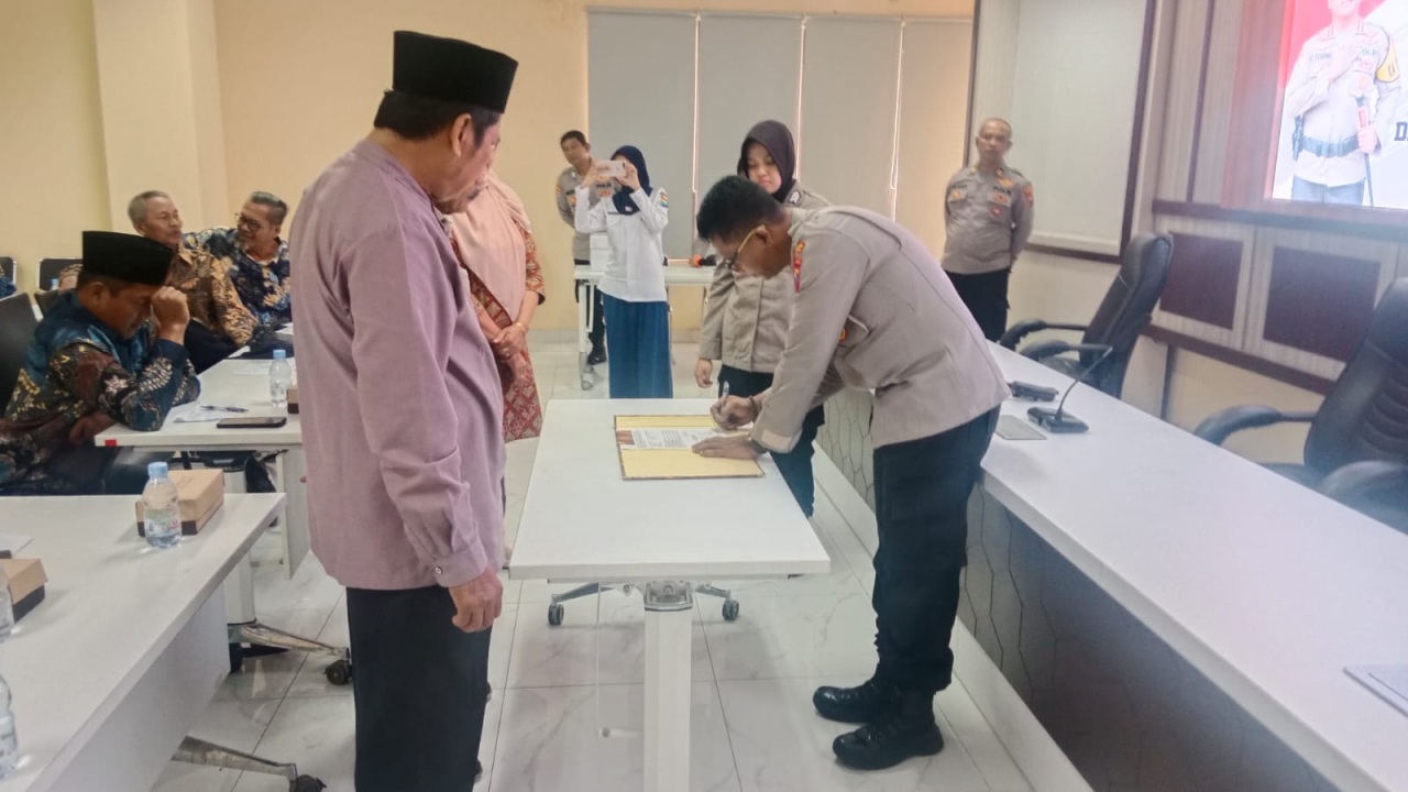 Polresta Sidoarjo Bentuk Pokdarkamtibmas Wujud Sinergi Masyarakat dan Polri Ciptakan Kamtibmas Kondusif
