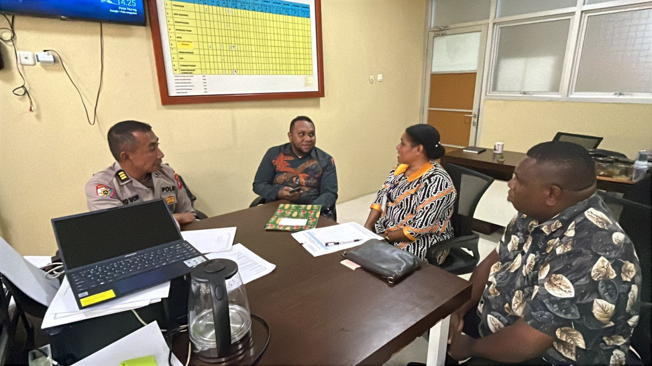 Tak Ada Penjahat Yang Kebal Hukum !!! DPD SOLMET Manokwari Datangi Polda Papua Barat, ADA APA ???