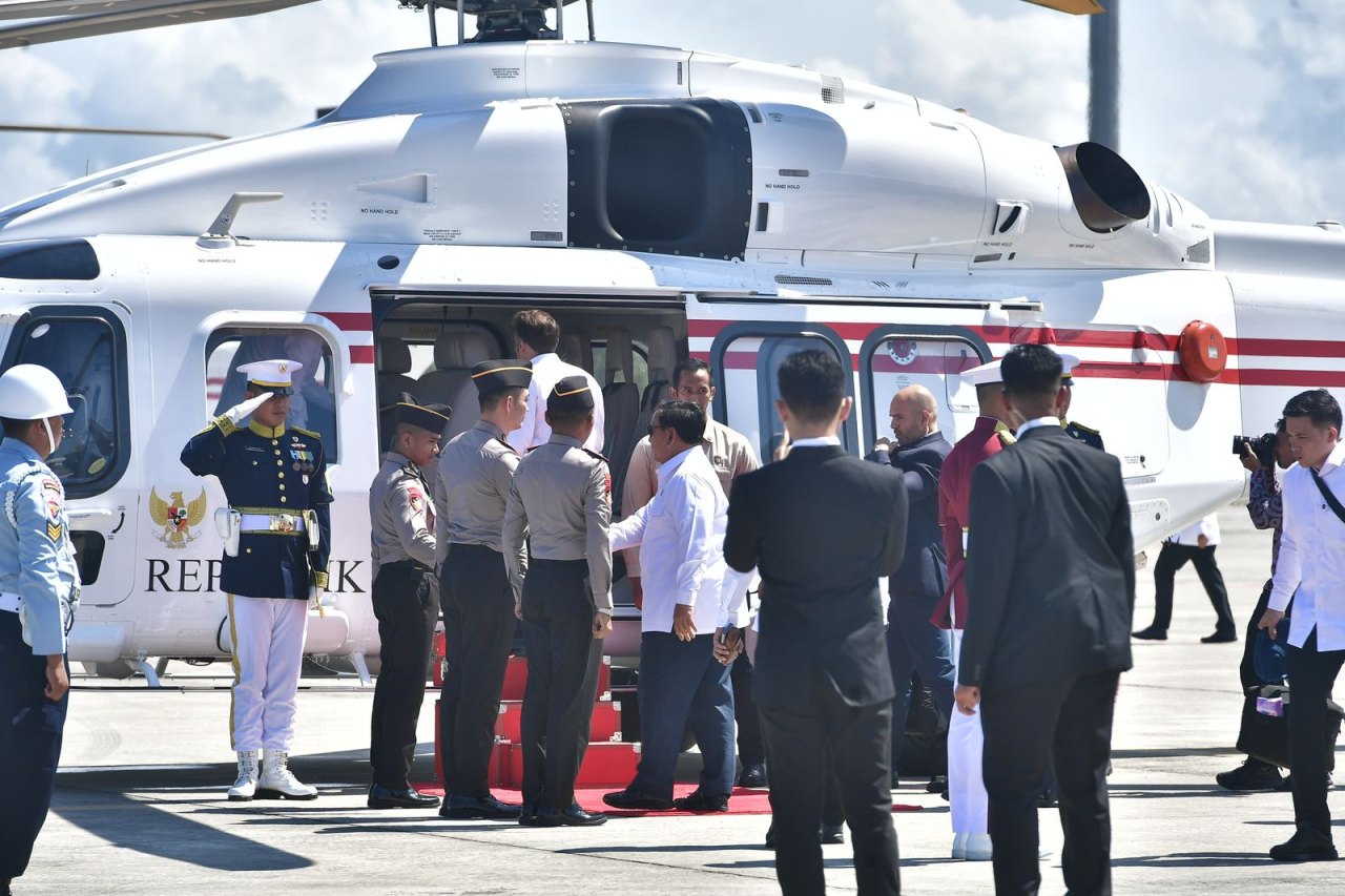 Helikopter AW 189 Polri Melaksanakan Pelayanan Penerbangan Kepresidenan untuk Presiden RI dan Presiden Perancis
