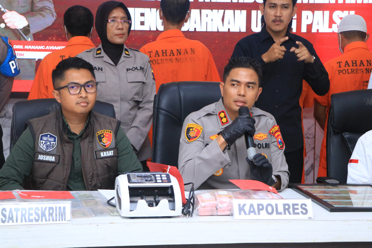 Polres Ngawi Berhasil Amankan 5 Tersangka Pengedar Uang Palsu Lintas Provinsi