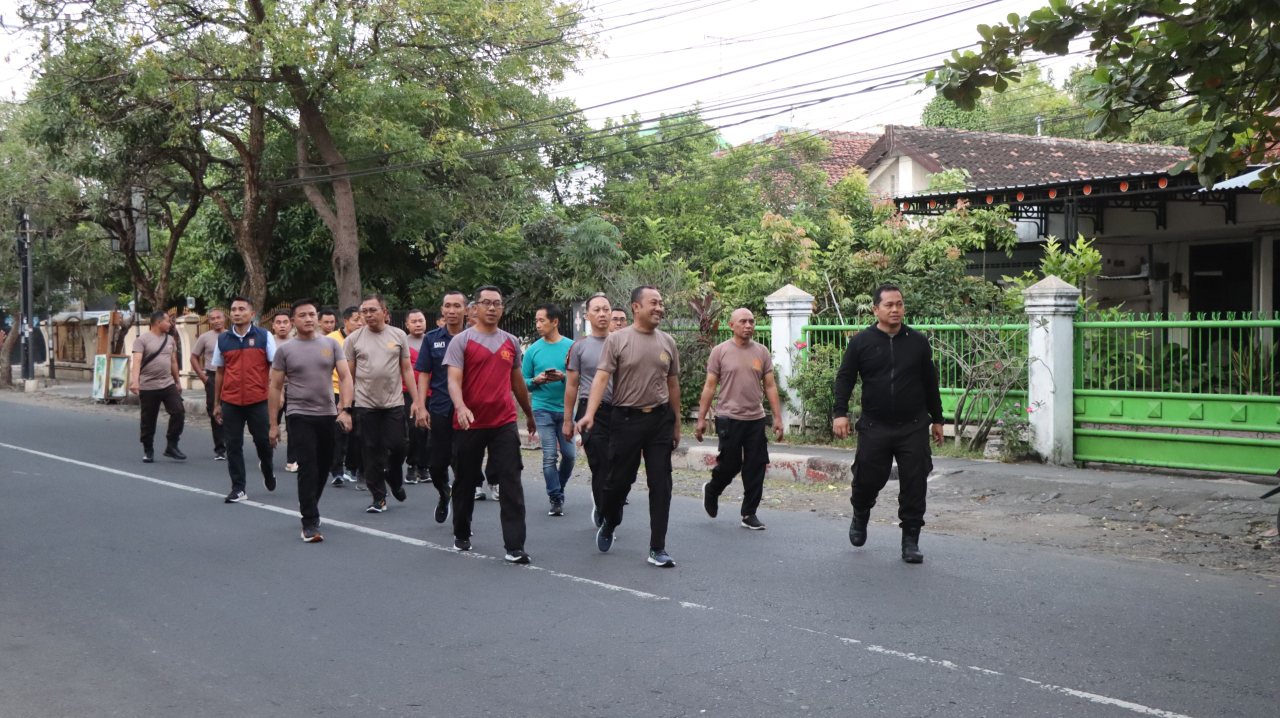 Kapolres Nganjuk Cek Lokasi Pembangunan SPPG Usai Jalan Sehat Pagi