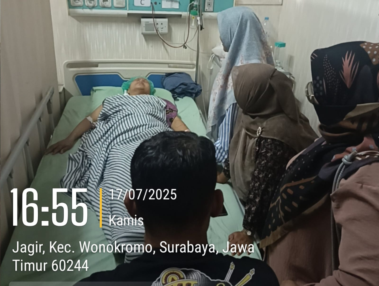 Wujud Kepedulian: Istri Direktur Utama Gabungan Media Online Jenguk Istri Pimpinan Redaksi Ungkapfakta.co.id