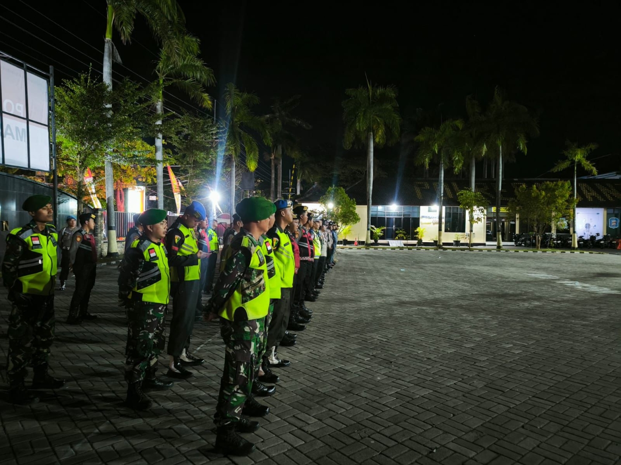 Patroli Skala Besar Polres Nganjuk Amankan Obyek Vital dan Cipta Kondisi Kamtibmas