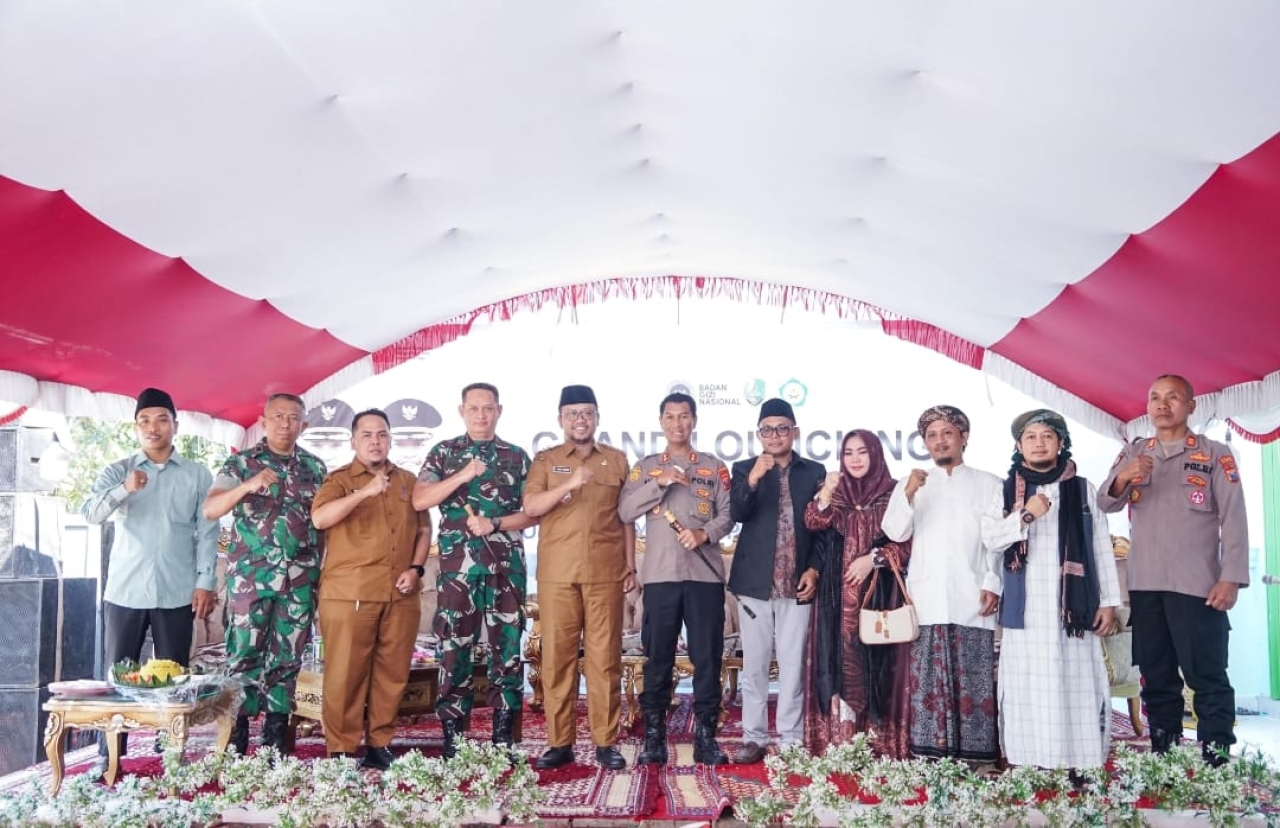 Grand Launching Program Makan Bergizi Gratis di Sampang, Berlangsung Meriah
