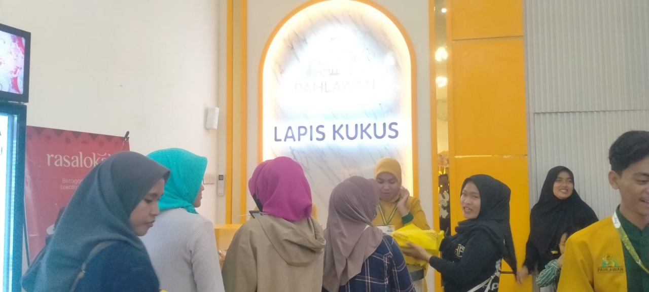 Grand Launching Lapis Kukus Pahlawan Surabaya di Sampang: Langkah Positif untuk Masyarakat Sampang