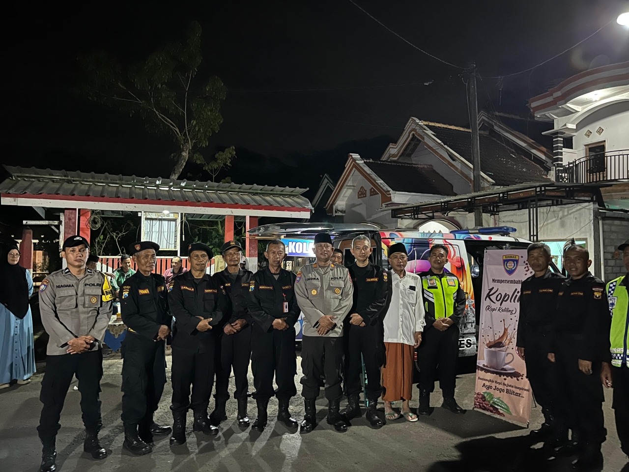 Giat Rutin Patroli Gabungan Polsek Prigen Gandeng TNI, Satpol PP, dan Linmas Wujudkan Situasi Aman Kondusif