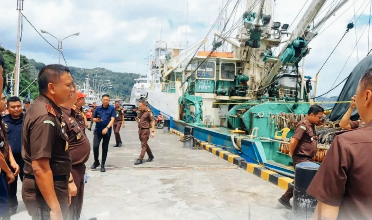 Kajati Sulut Tinjau Enam Kapal Rampasan di Bitung, Dorong Pemanfaatan untuk Kepentingan Publik