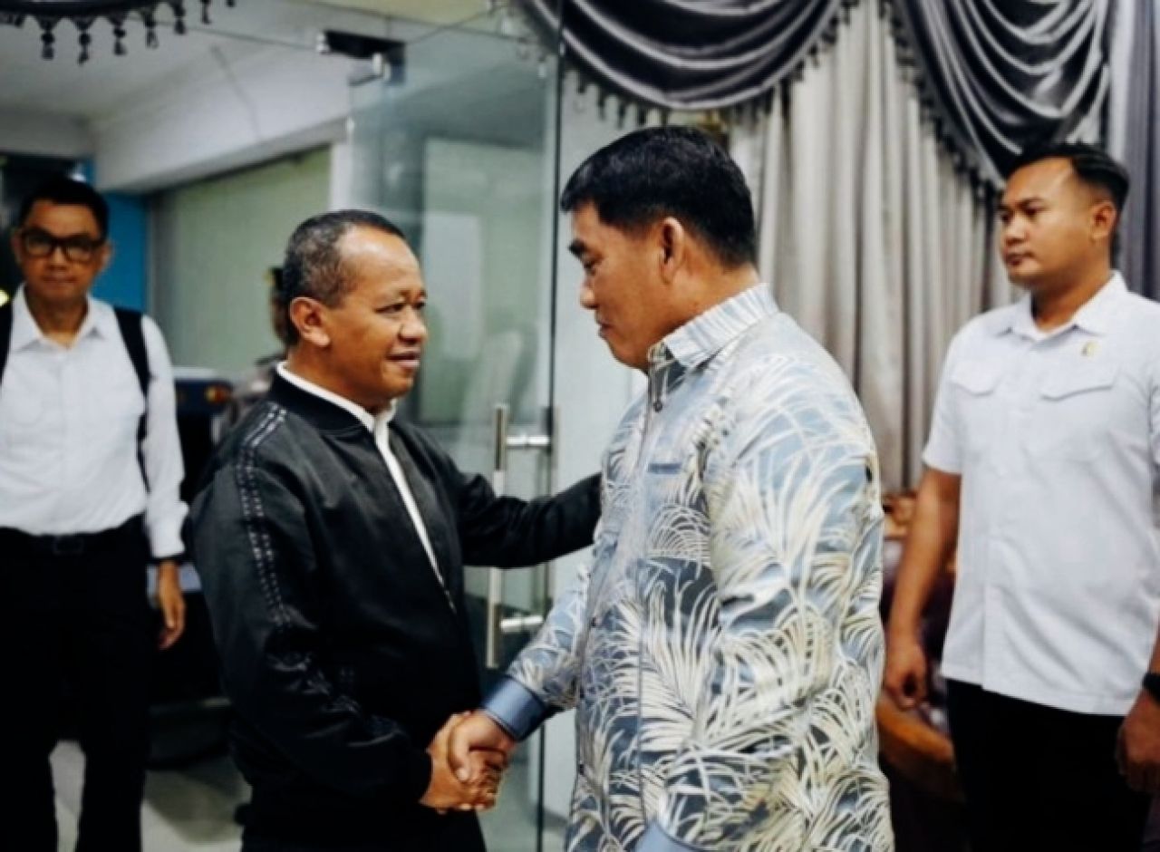 Sinergi Pusat dan Daerah, Menteri ESDM Bahlil Pacu Transformasi Energi Bersih di Sulawesi Utara