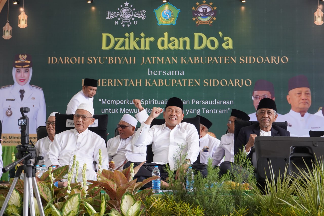 Bupati Sidoarjo bersama Ribuan Warga Berdoa Bersama untuk Bangsa