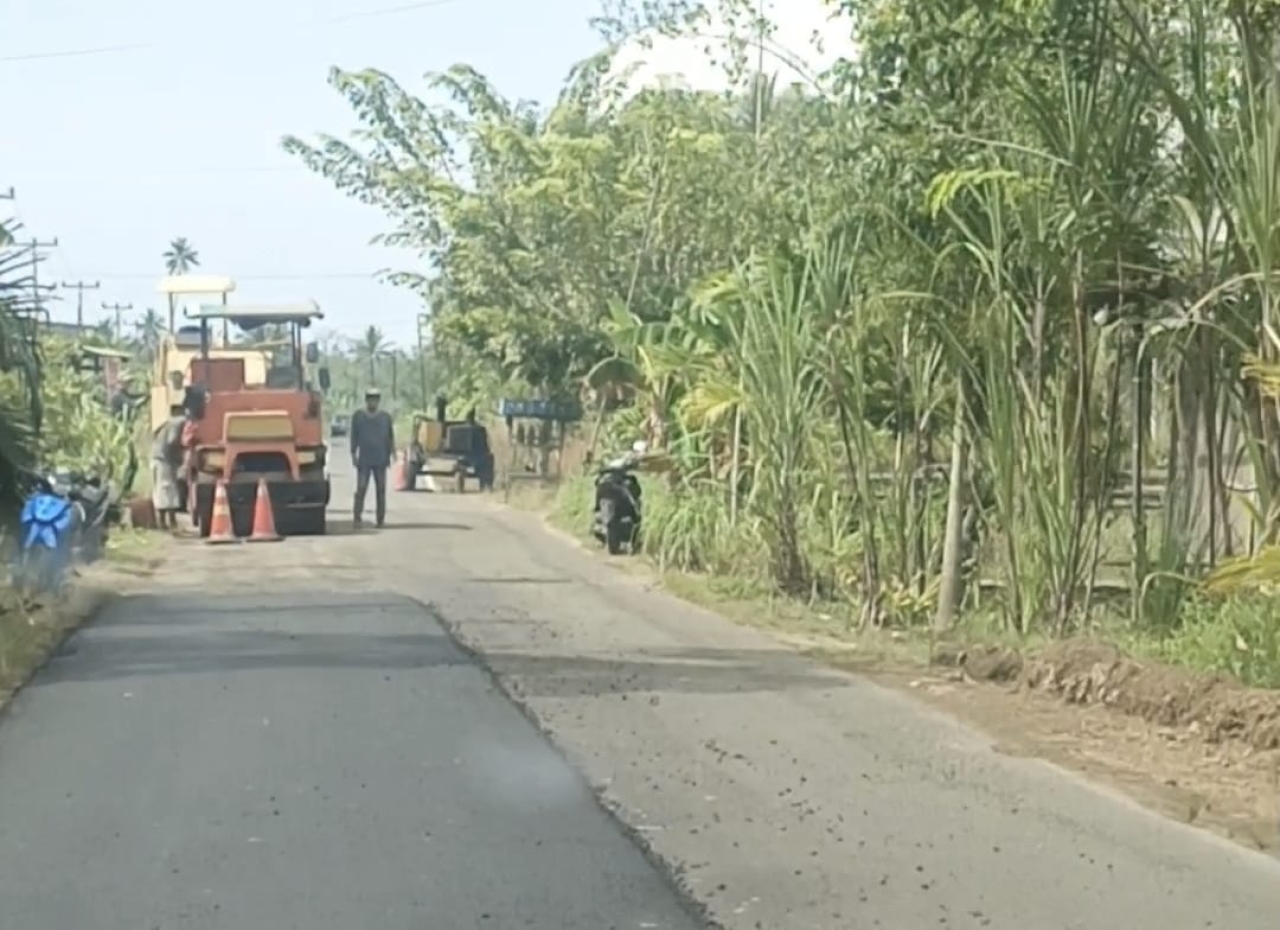 Proyek 26 Milyar Mengaspal Jalan Aspal, Kadis PU Pemprov Bantah Berikan Klarifikasi Hasil Surve Ada Keretakan 