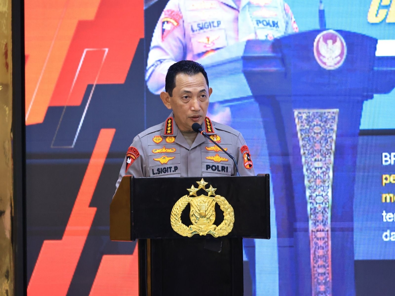Polri Peringkat Pertama Nasional Monev KIP 2025, Kapolri: Ini Sebuah Apresiasi namun juga menjadi Sebuah Tantangan