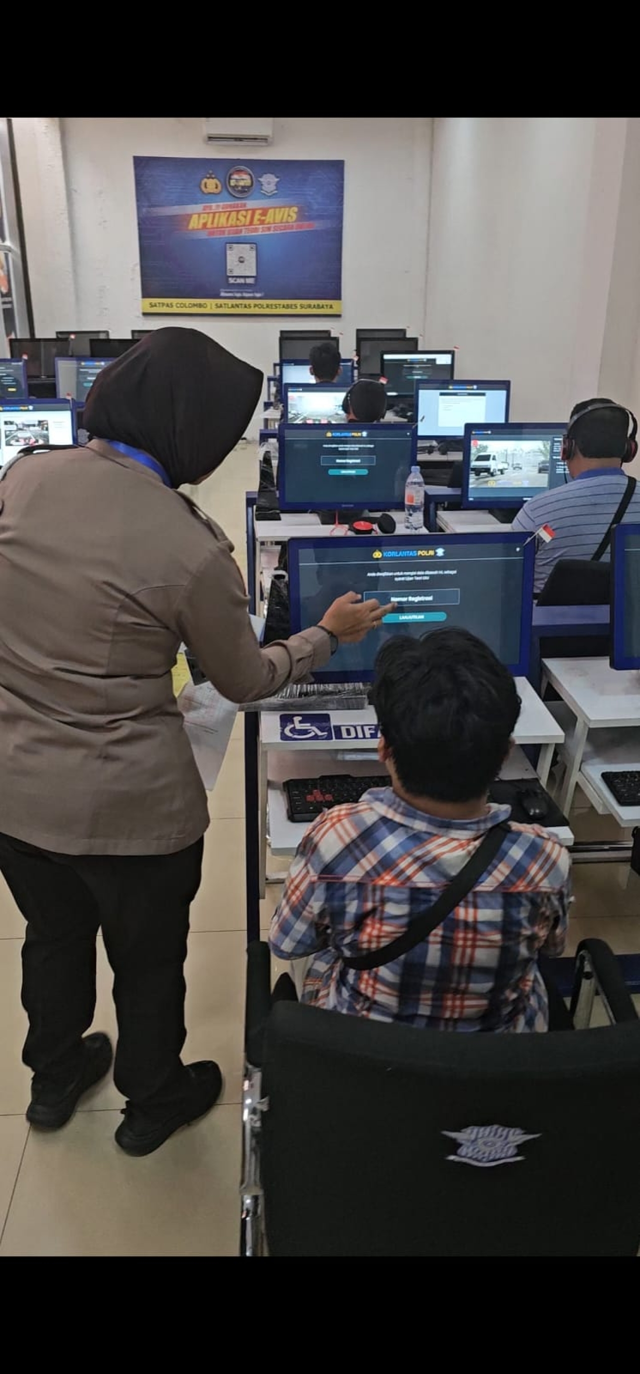 Iptu Hariyo : Benar Ada Pemohon SIM D, Lolos Uji Teori - Uji Praktek, dan Sudah Siap Cetak Card SIM