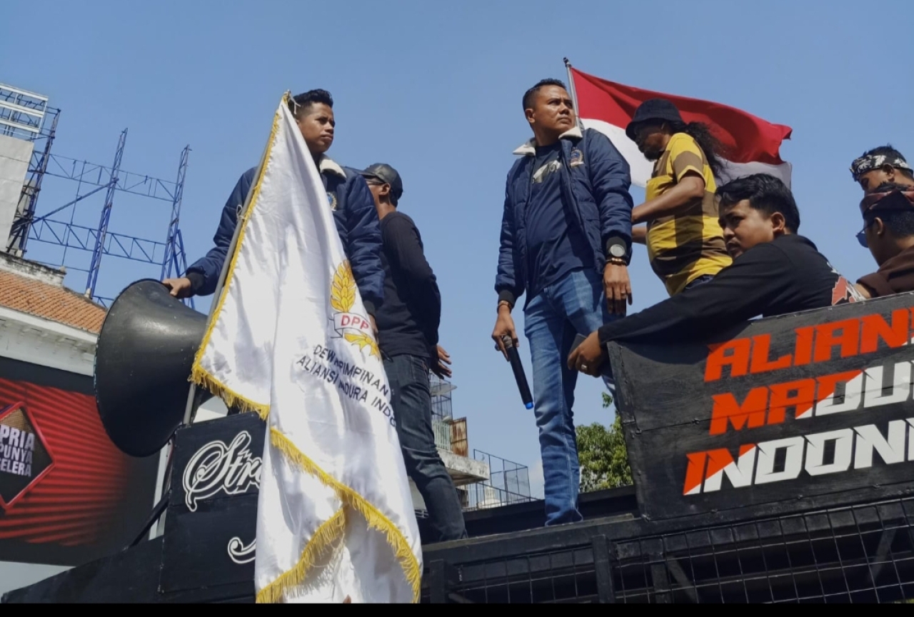 AMI Gelar Aksi Besar-Besaran Demo Polda Jatim Desak Tersangka, Lanjut Kepung DPD PDIP Tuntut Pemecatan