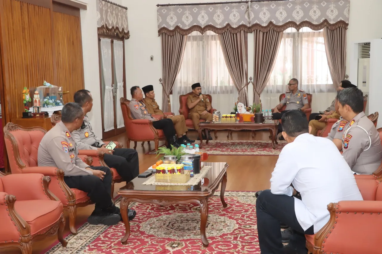 Kapolres Pasuruan Kota Kunjungi Wali Kota Adi Wibowo, Bangun Komunikasi Jaga Kamtibmas