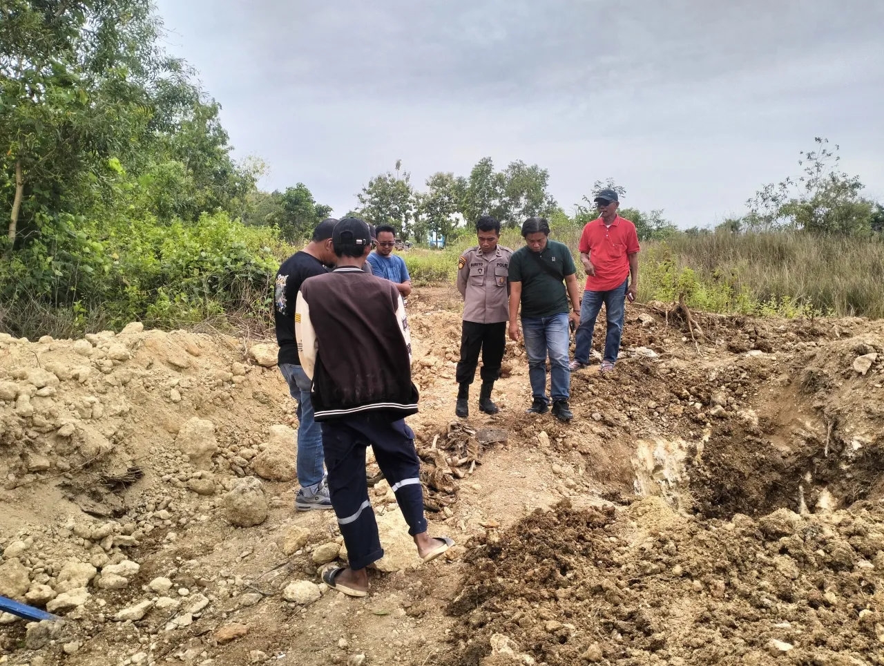 Polres Sampang Sampaikan Keterangan Pers Terkait Penemuan Kerangka Manusia di Camplong