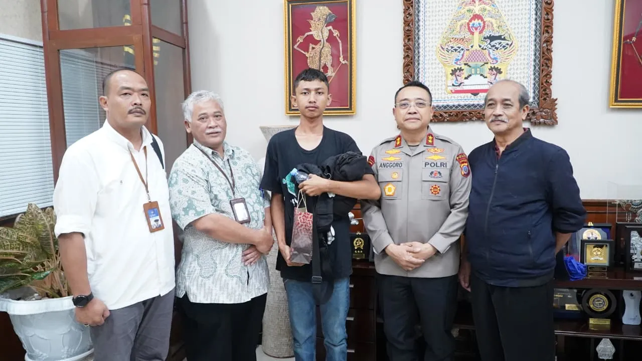 Aksi di Depan Mapolda DIY Telah Kondusif, 3 Mahasiswa Yang diamankan Diserahkan Ke Pihak Rektorat