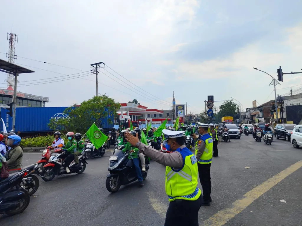 Kawal Aksi May Day 2026, Polres Pelabuhan Tanjung Perak Terjunkan 277 Personel di Jalur Strategis