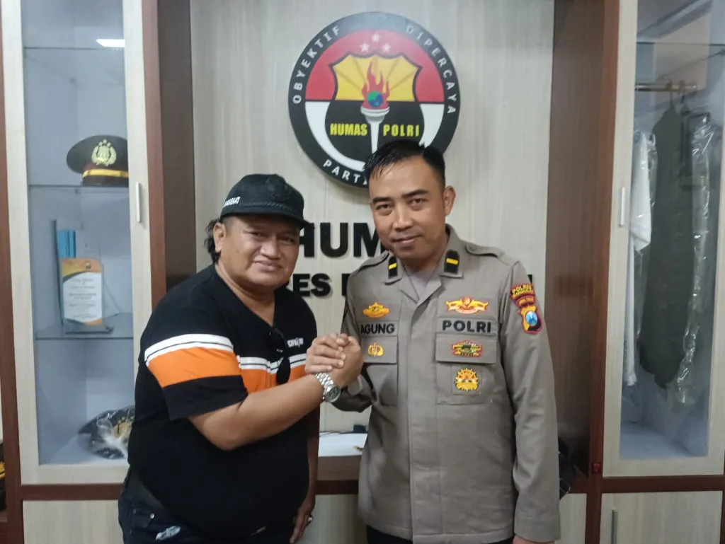 Penasehat KWI Abah Samsul Arifin Jalin Sinergitas dan Pererat Silaturahmi dengan Kasi Humas Polres Bangkalan