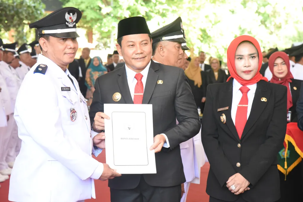 Bupati dan Wakil Bupati Sidoarjo Lantik 80 Kepala Desa Terpilih Hasil Pilkades  Serentak 2026