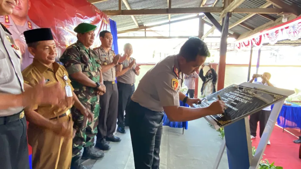 Kapolres  Probolinggo Resmikan Renovasi Polsek Bantaran dan Besuk,Tekankan Optimalisasi Pelayanan Publik
