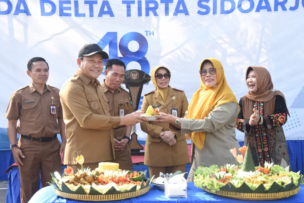 Bupati Subandi Dorong Perumda Delta Tirta Terus Meningkatkan Layanan