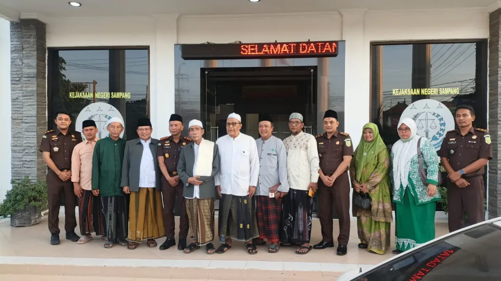 Kajari Sampang Tegaskan Penanganan Kasus Kekerasan Seksual Anak Berjalan Tuntas dan Profesional Usai Terima Silaturahmi
