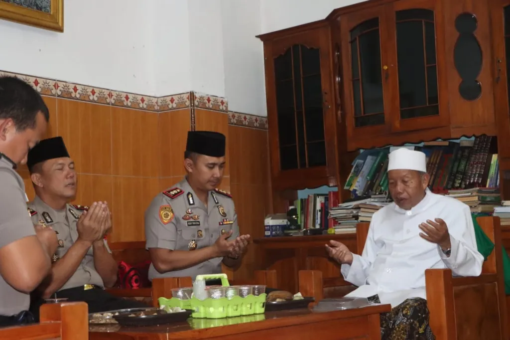 Silaturahmi Kapolres Trenggalek Bersama Tokoh Agama dan Ketua DPRD