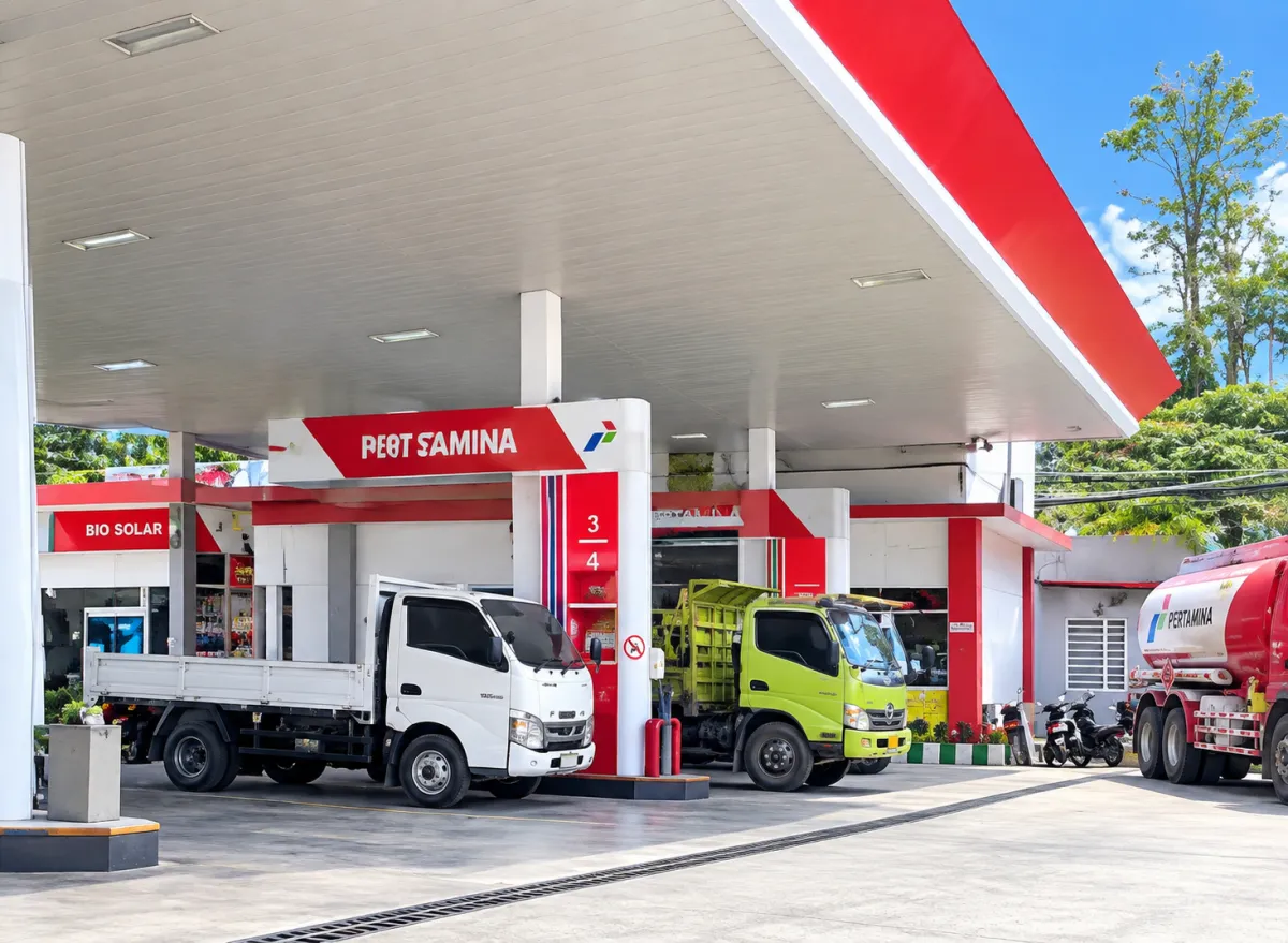 Diduga Isi Solar Dua Kali dalam 20 Menit, Truk Isuzu Traga di SPBU Tomohon Disorot Warga