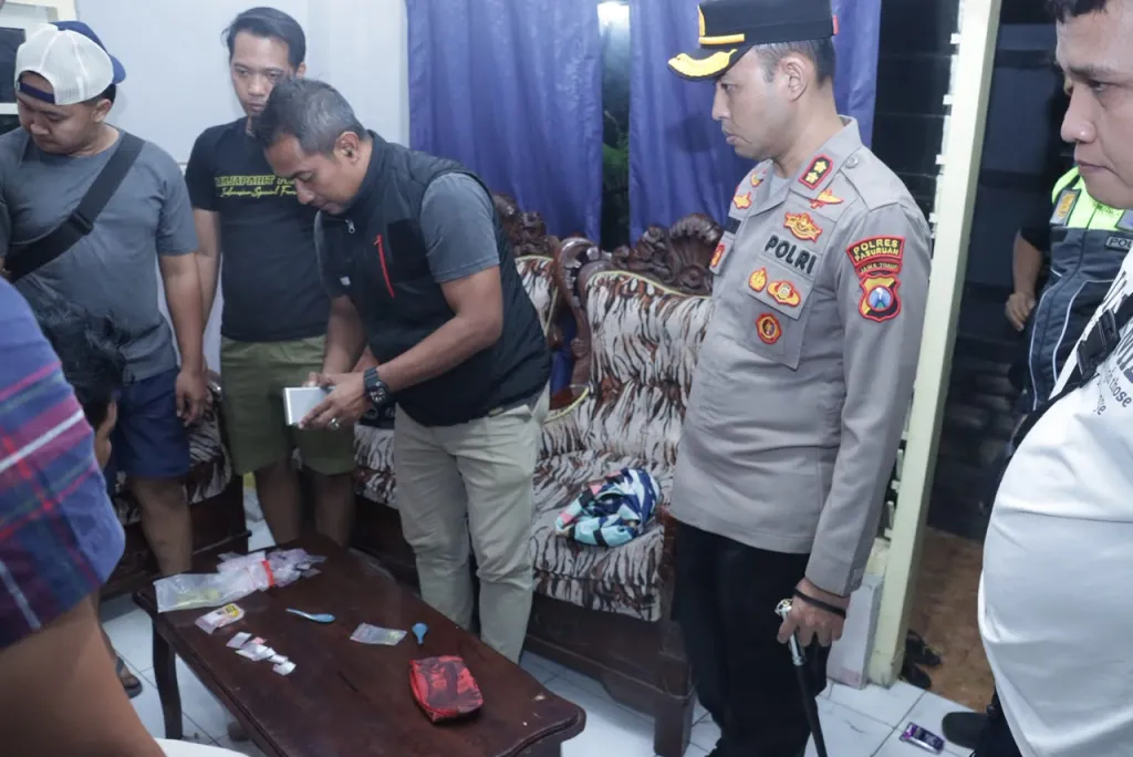 Kapolres Pasuruan Pimpin Langsung Pengungkapan Dugaan Peredaran Sabu dan Ekstasi di Prigen