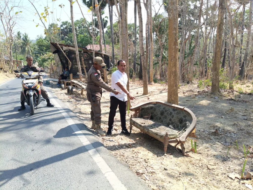 Warga Prenduan Temukan Bayi Laki-Laki di Pinggir Jalan, Polsek Prenduan Lakukan Penyelidikan