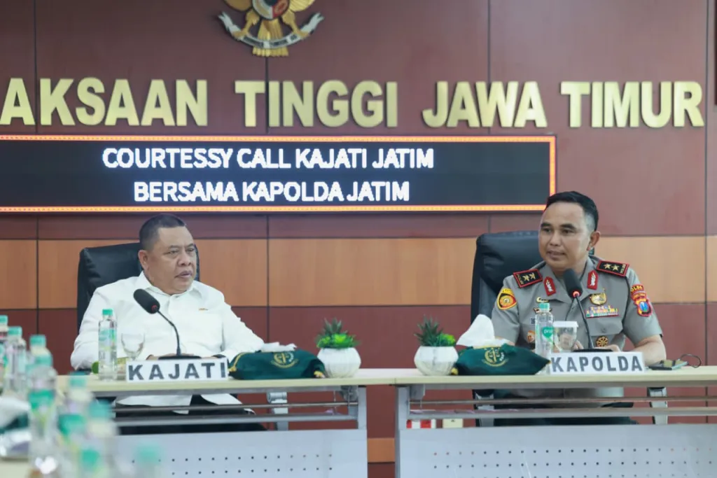 Perkuat Sinergi Penegakan Hukum, Kapolda Jatim Gelar Courtesy Call ke Kajati