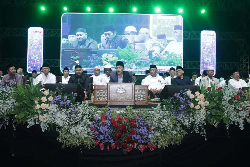 Kapolres Pasuruan Hadiri Pengajian Umum Bersama Gus Iqdam dalam Peringatan Hari Santri Nasional Tahun 2026