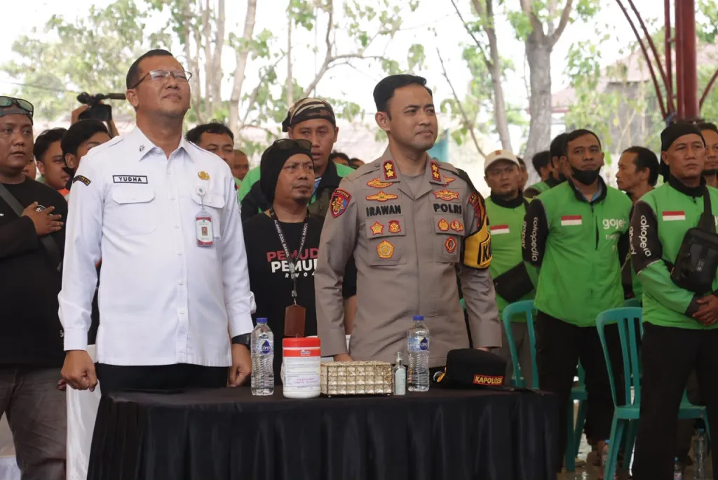 Silaturohmu Akbar Dengan Driver Ojol, Kapolres Pasuruan Sampaikan Pesan Kamtibmas  Ingatkan Keselamatan