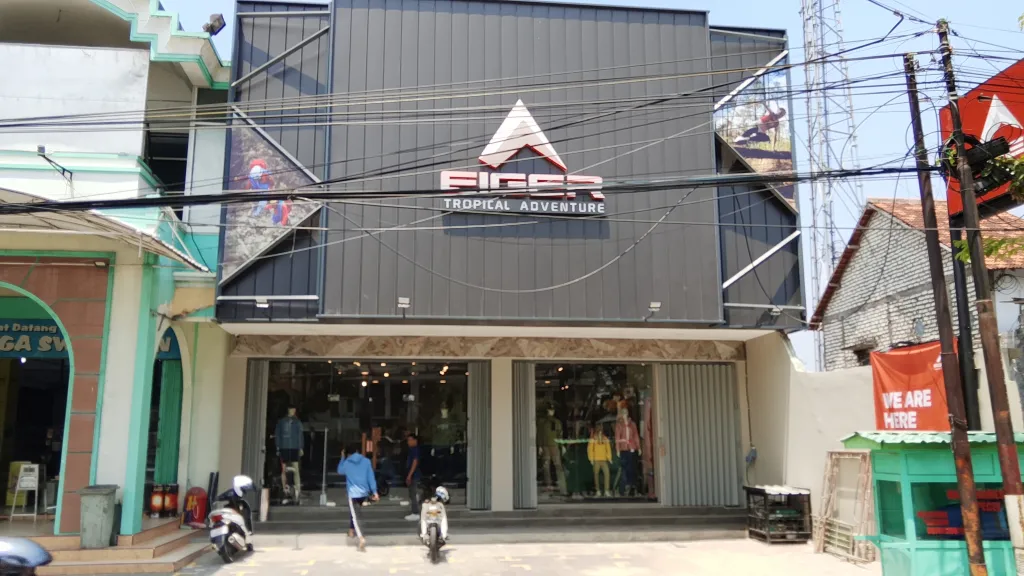 EIGER Adventure Store Resmi Hadir di Sampang, Berikan Promo Diskon 10 Persen All Items