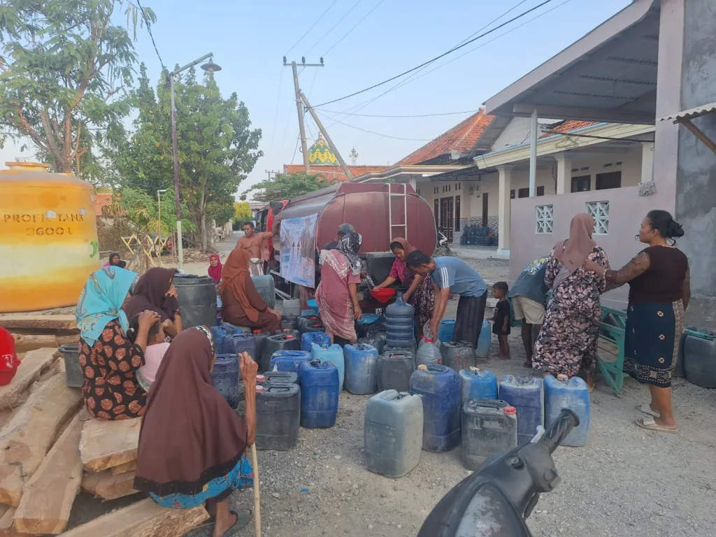 Program "Sejuta Liter Air Bersih" FSS Jangkau 7 Kecamatan Terdampak Kekeringan di Sampang