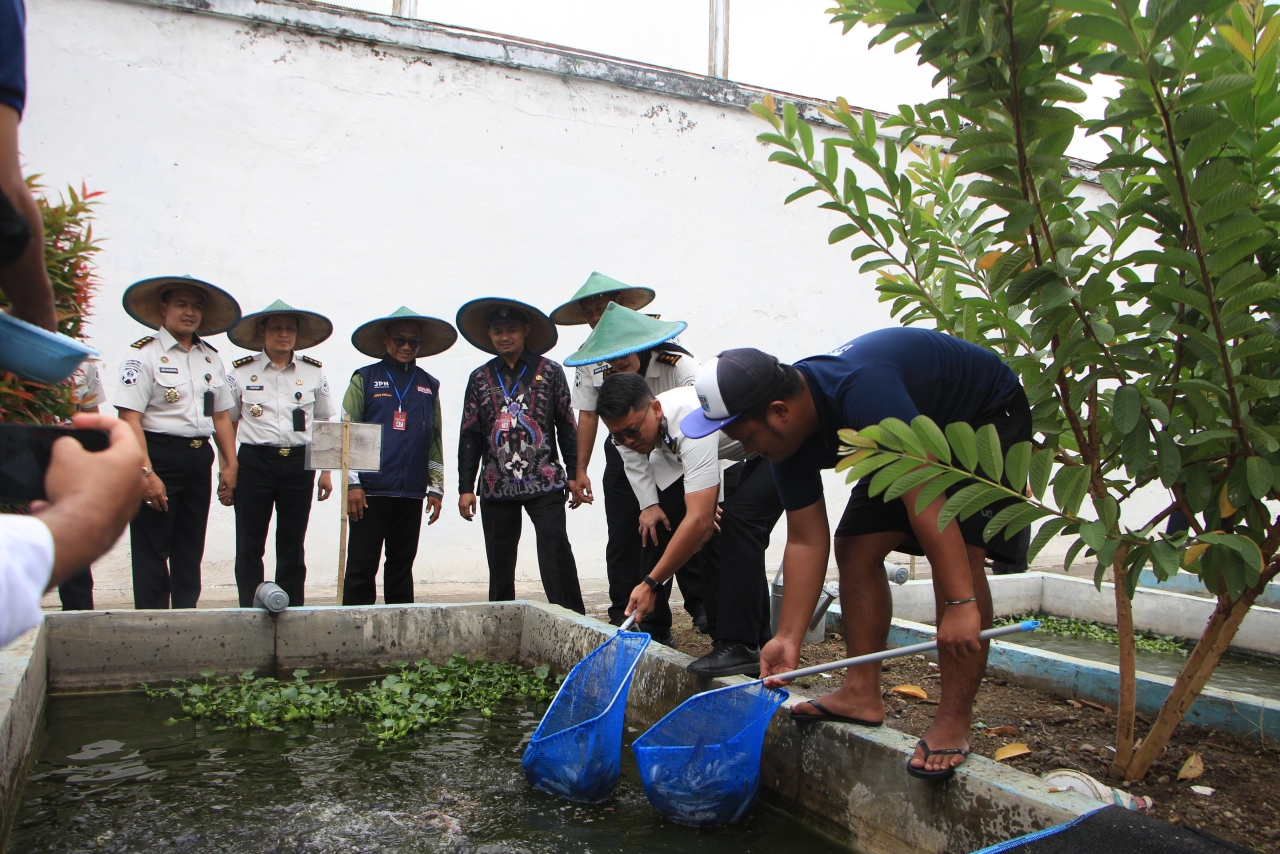 Panen Raya Serentak Pemasyarakatan, Lapas Kelas I Madiun Optimalkan Ketahanan Pangan dan Dukung Program Kemandirian
