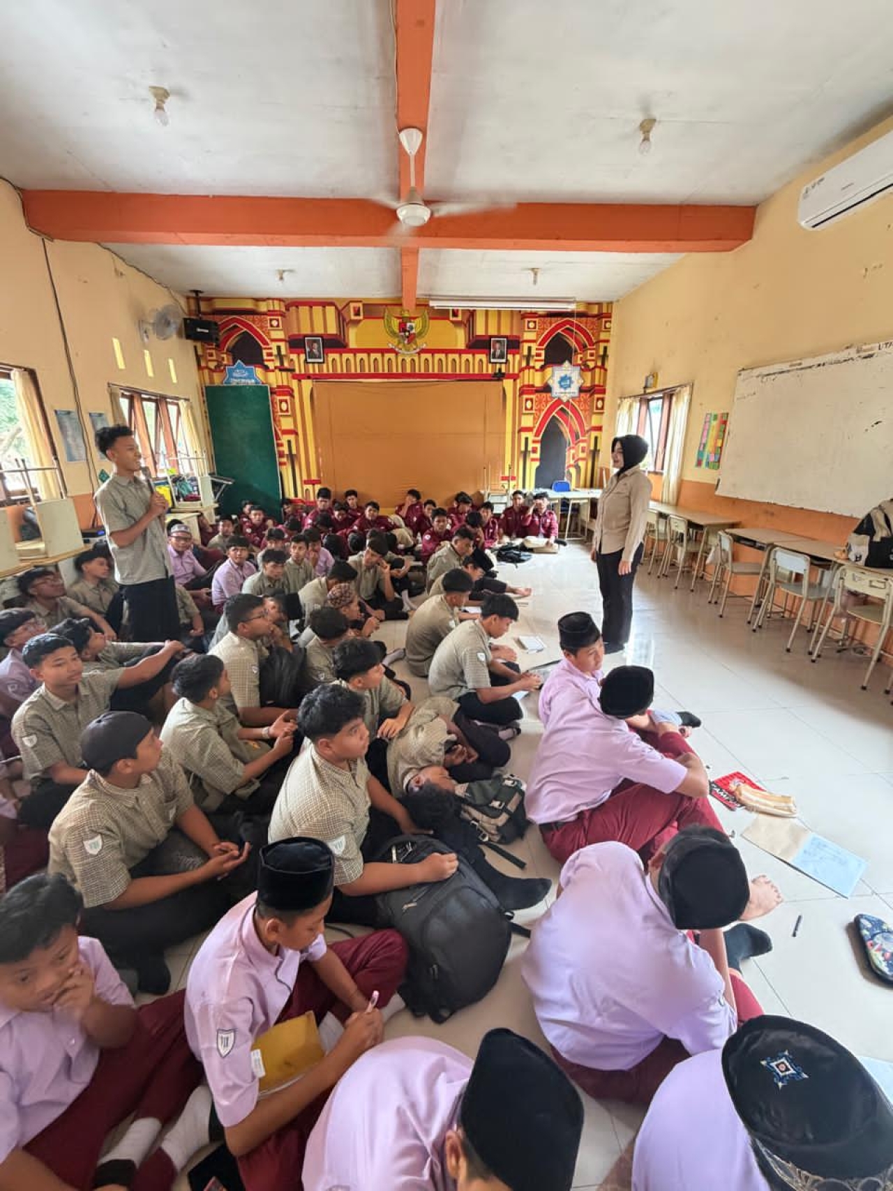 Satresnarkoba Polres Pasuruan Sosialisasikan Bahaya Narkoba di Yayasan Al-Uswah Bangil