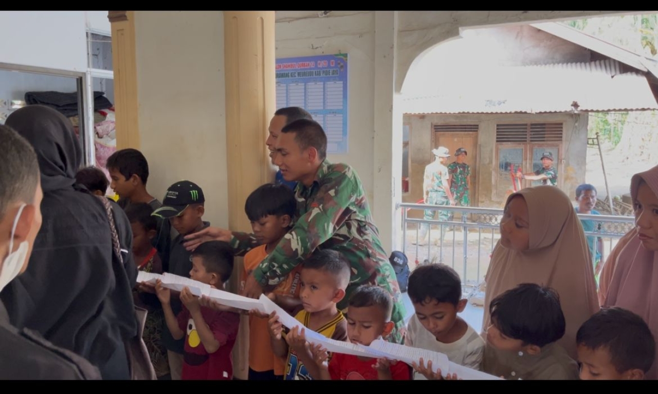 Prajurit Yonif TP 836 Melaksanakan Kegiatan Trauma Healing Bagi Siswa MTSN 2 Pidie Jaya