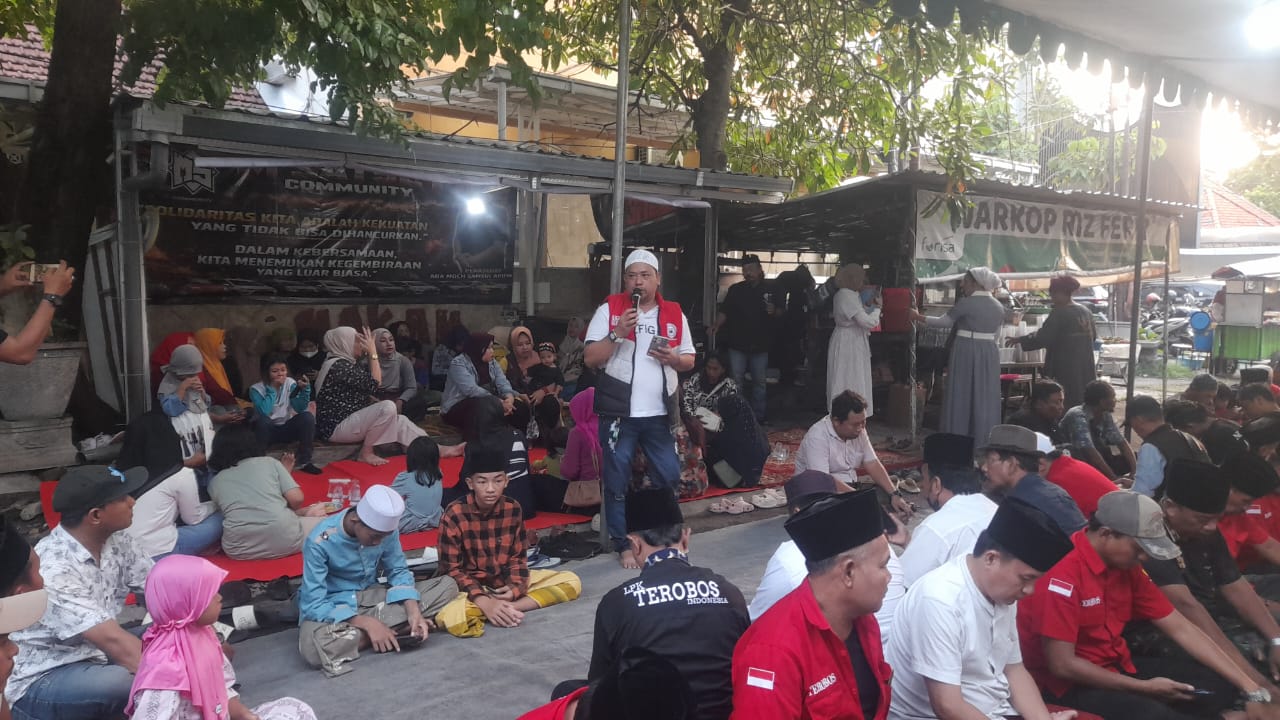 Momen Hangat Buka Puasa M.M. Syamsul Arifin di Surabaya: Berbagi Berkah dan Kebahagiaan