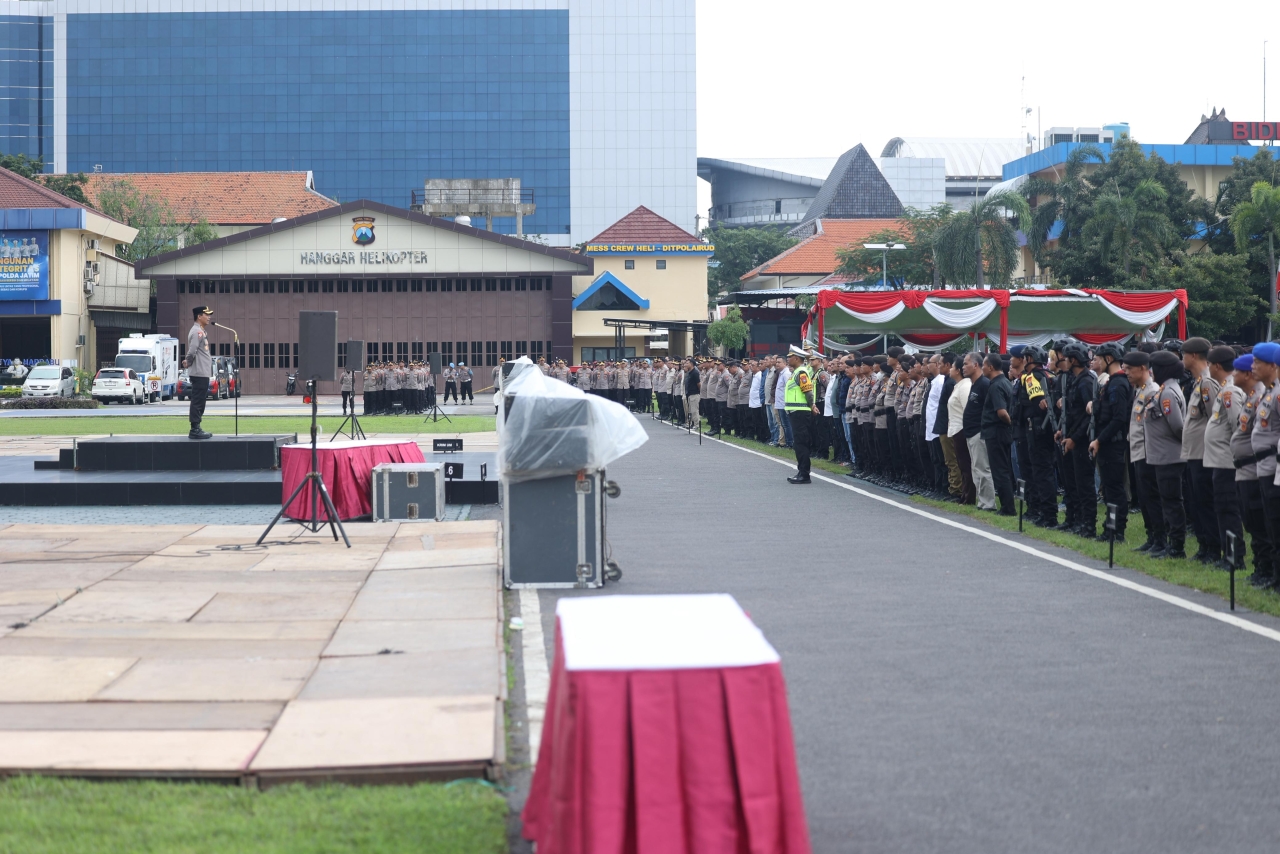 Polda Jatim Siagakan Ribuan Personel Layanan Pengamanan Malam Takbiran hingga Shalat Idul Fitri